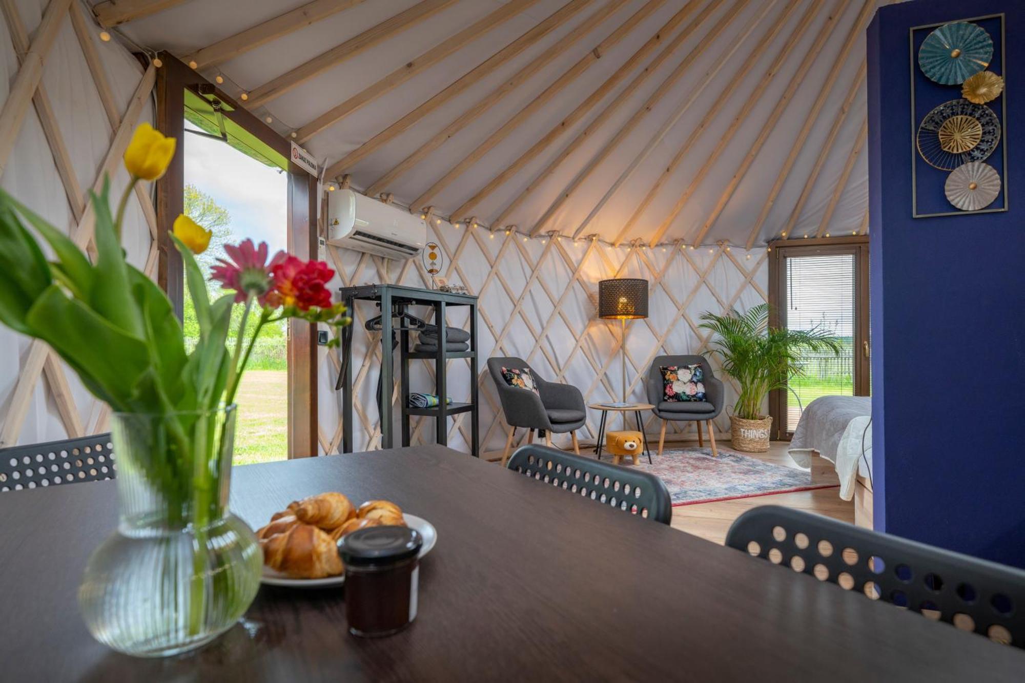 Dom W Domu - Izera Glamping Bed and Breakfast Gajowka  Kamer foto