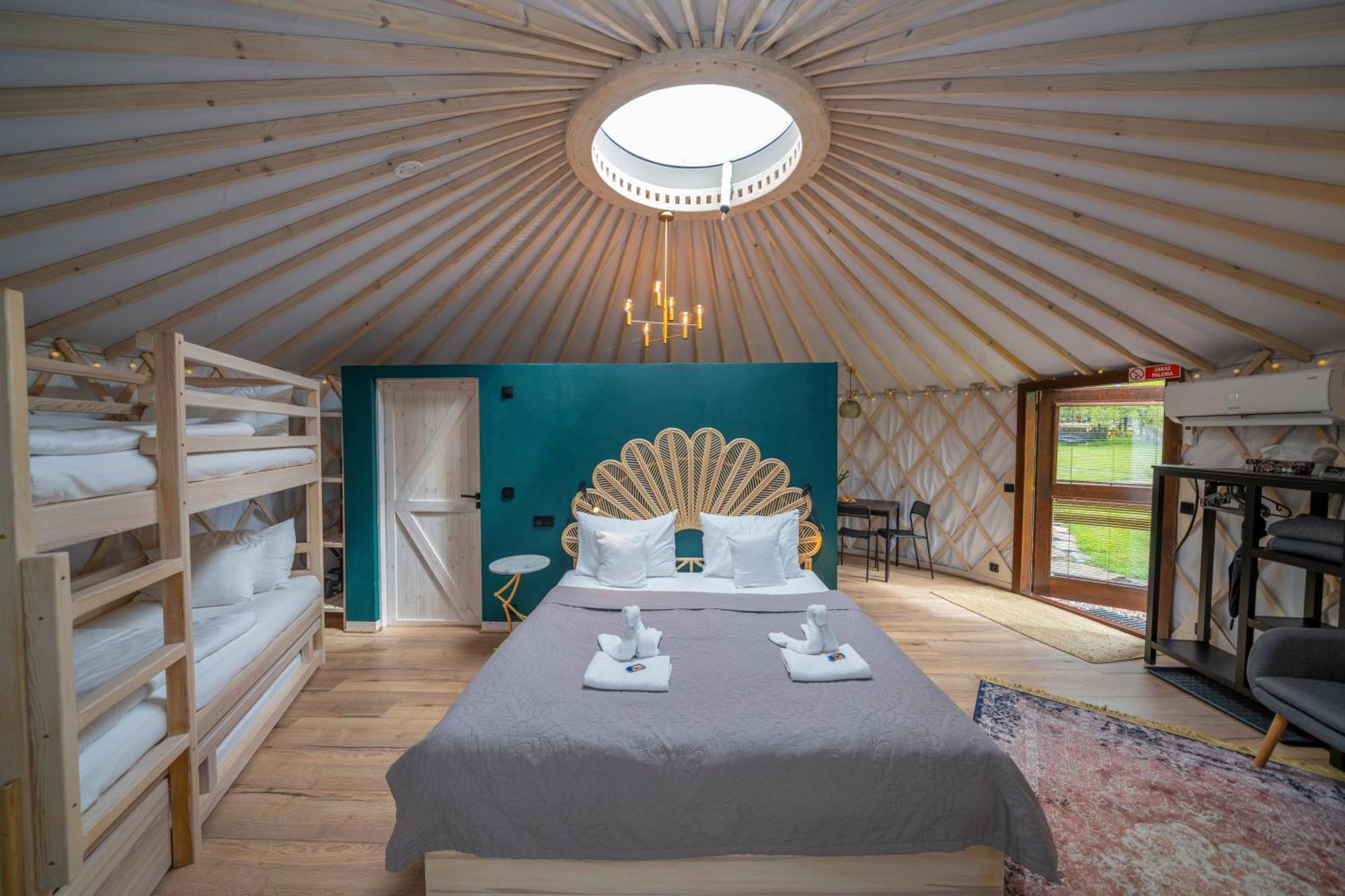 Dom W Domu - Izera Glamping Bed and Breakfast Gajowka  Kamer foto