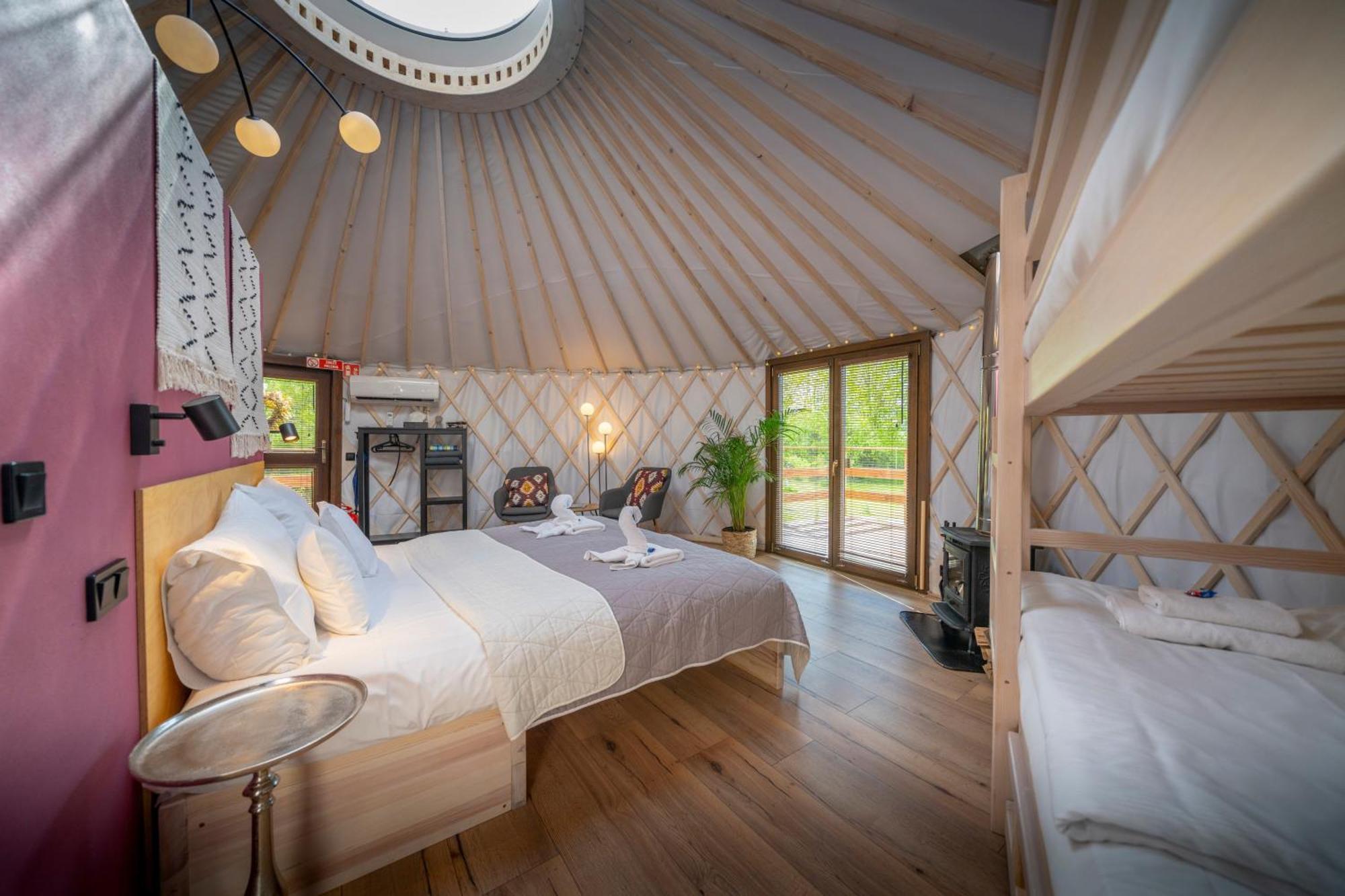 Dom W Domu - Izera Glamping Bed and Breakfast Gajowka  Kamer foto